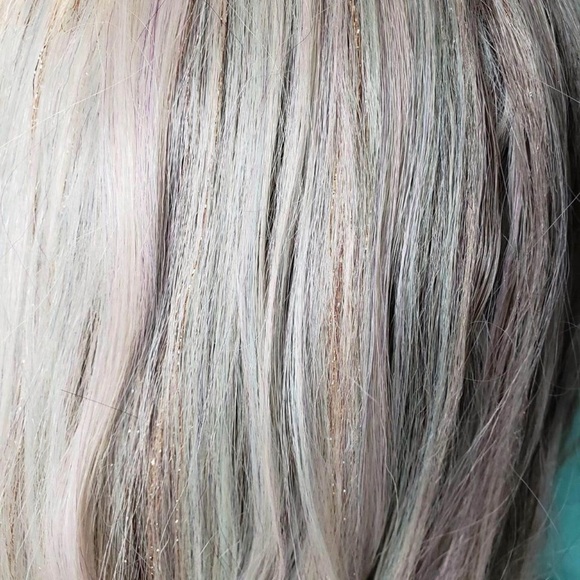 Multicolor wig - Picture 5 of 7